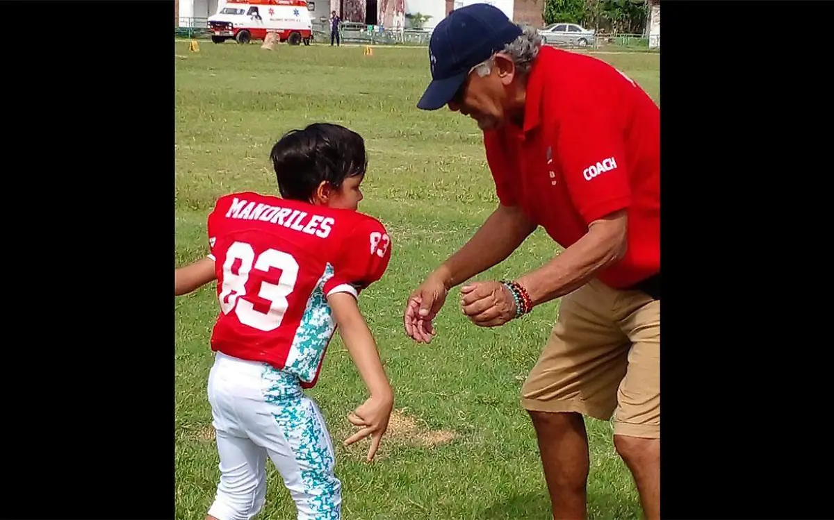 entrenamiento-mandriles-futbol-americano