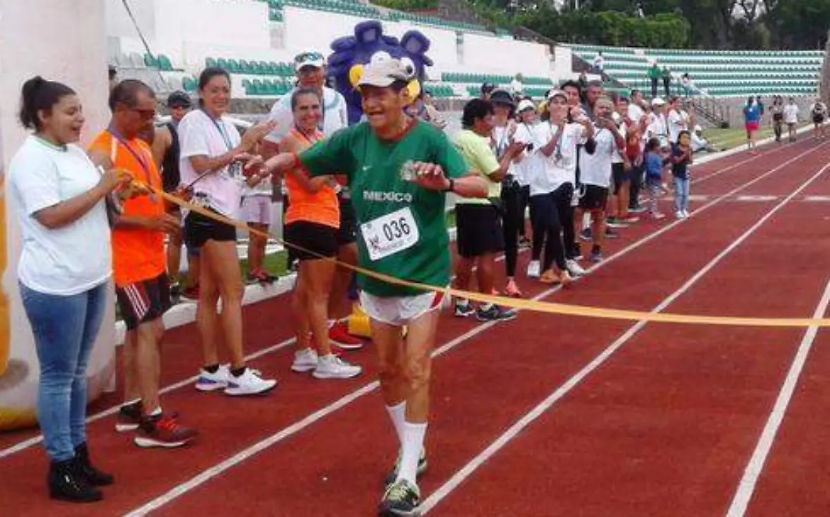 Don Ignacio logró cruzar la meta a sus 91 años en lo que, dijo, sería su retiro de las justas deportivas Fotos Óscar Garagui