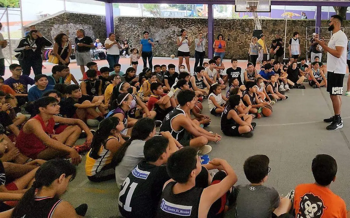 charla-basquetbol-centenario
