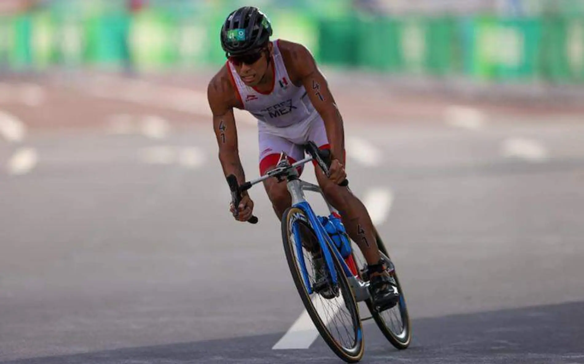 triatleta-irving-perez