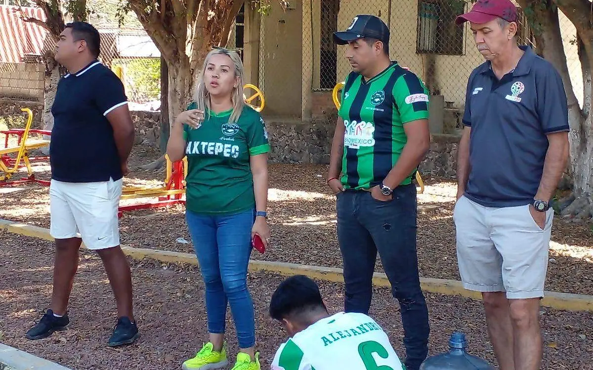 presidenta-equipo-halcones