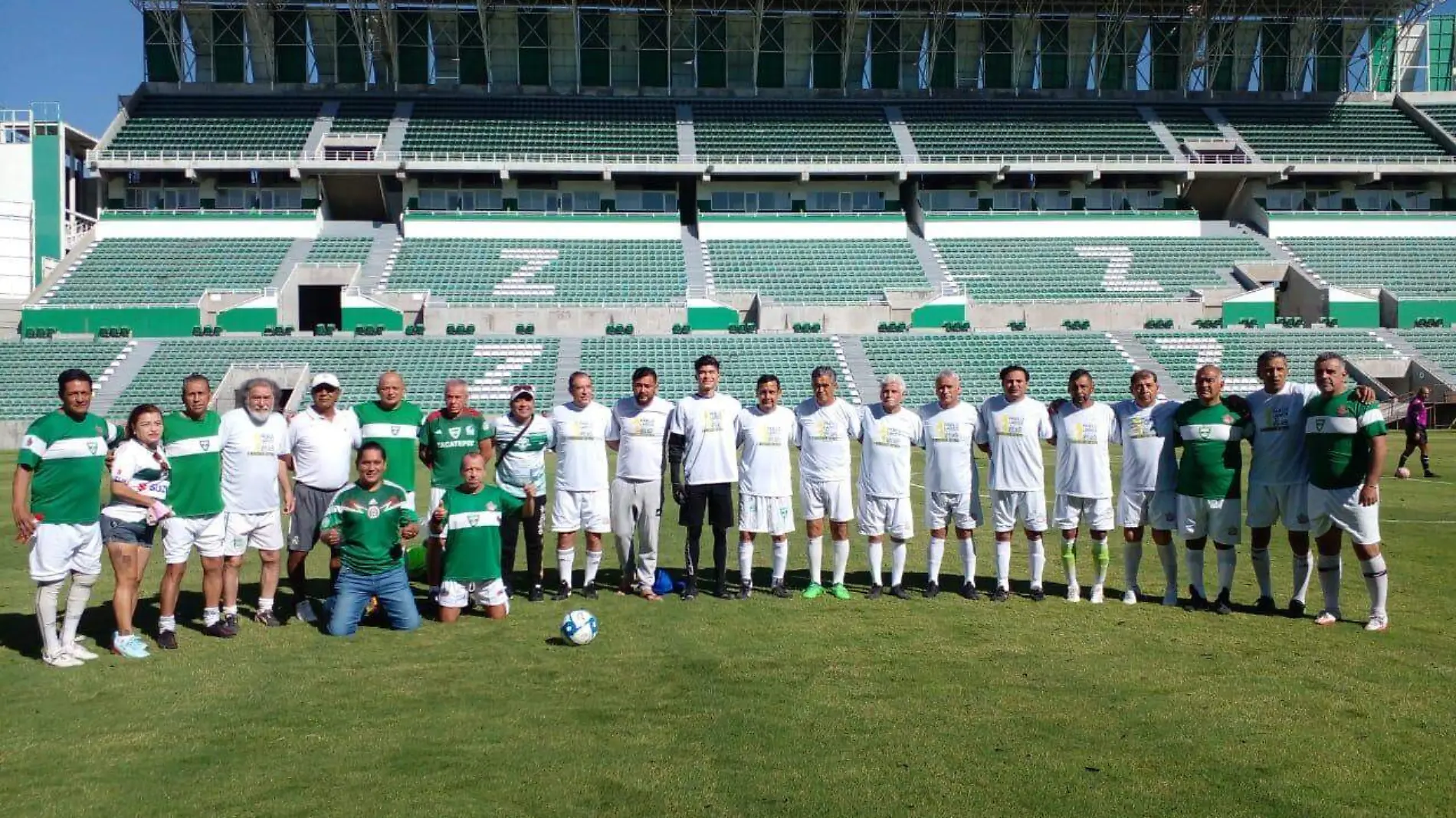 homenaje-pablo-larios-roger