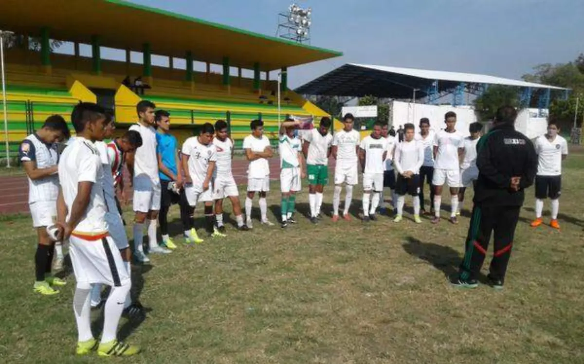 Carlos González vulve a dirigir al Cuautla- Óscar Garagui