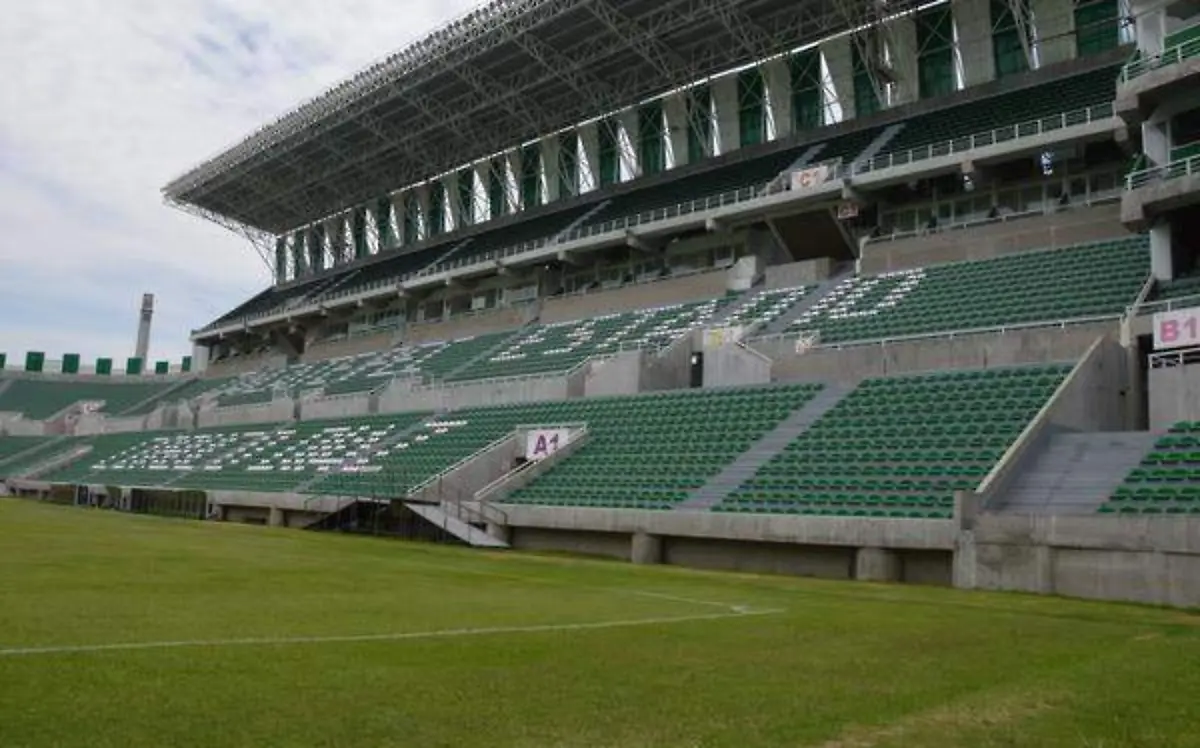 Algunas láminas de la estructura se desprendieron/ Archivo