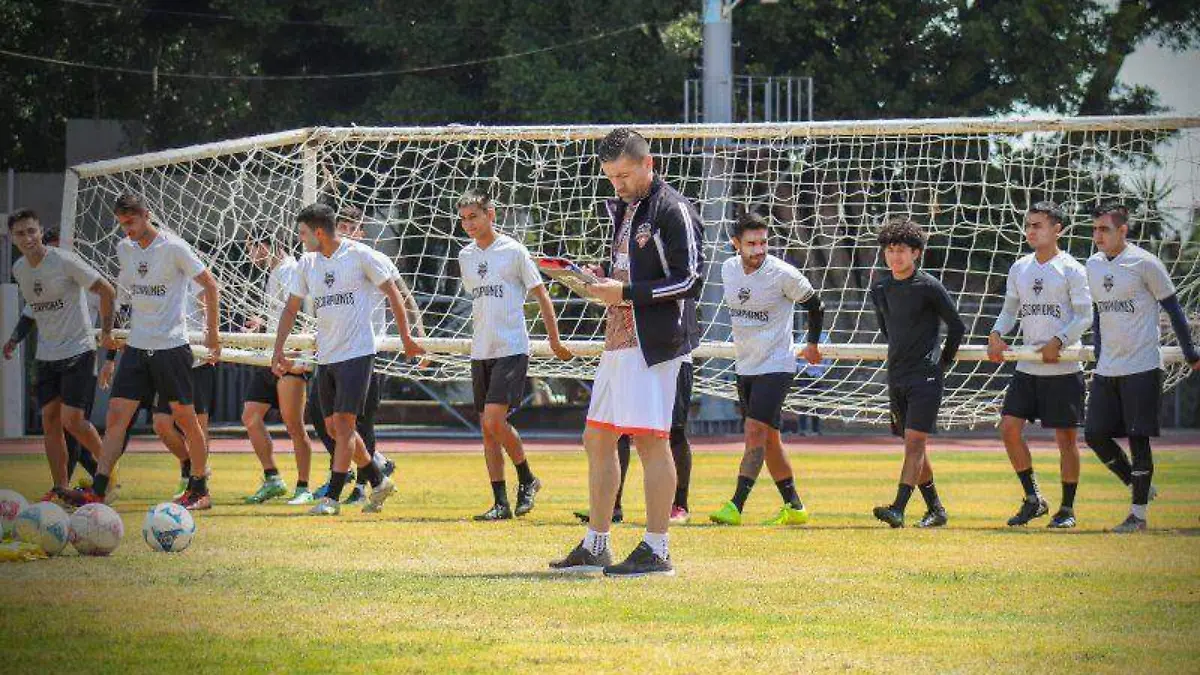 despido-entrenador-escorpiones-roger