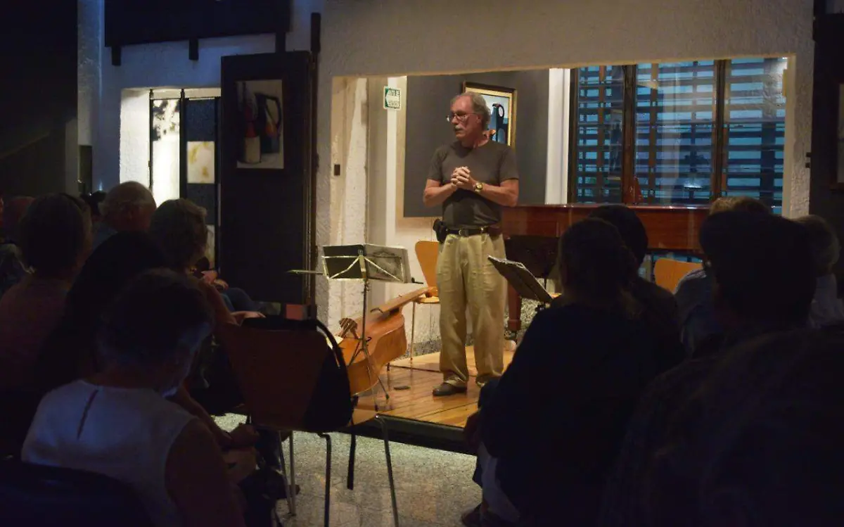 Fernando Cué director del Museo Guelu Fotos Maritza Cuevas