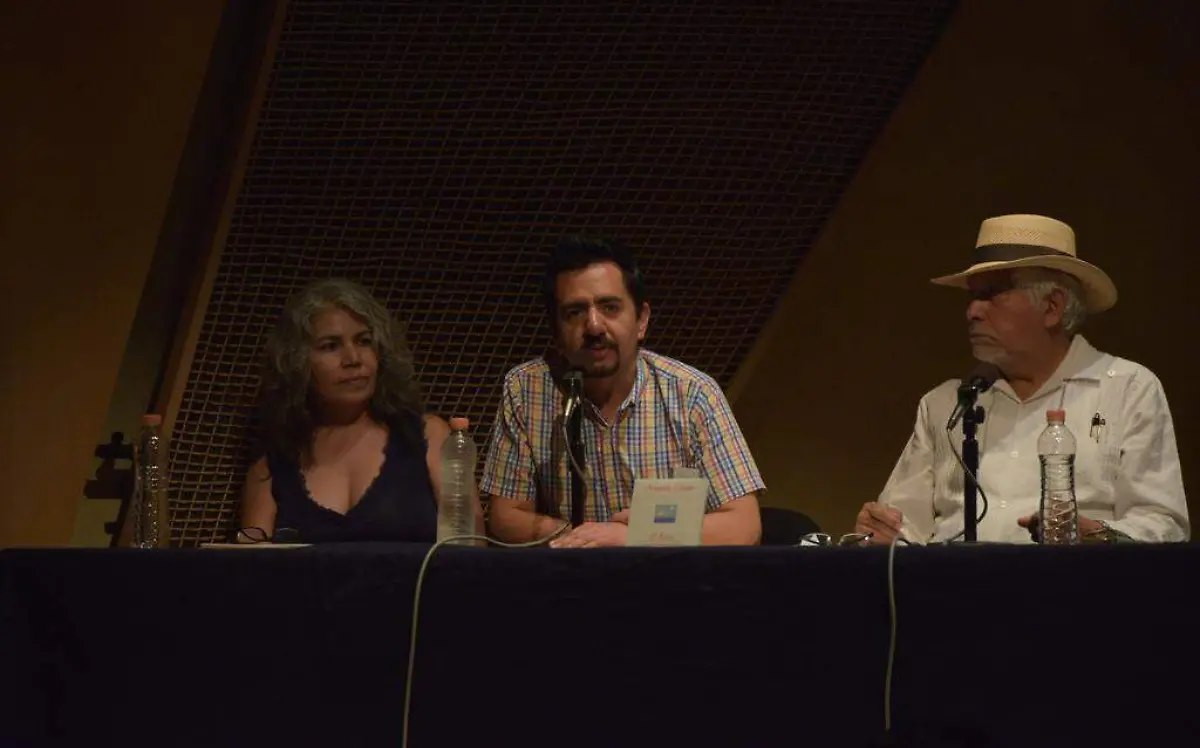 Carmen Gamiño e Isaías Alanís presentaron el disco.