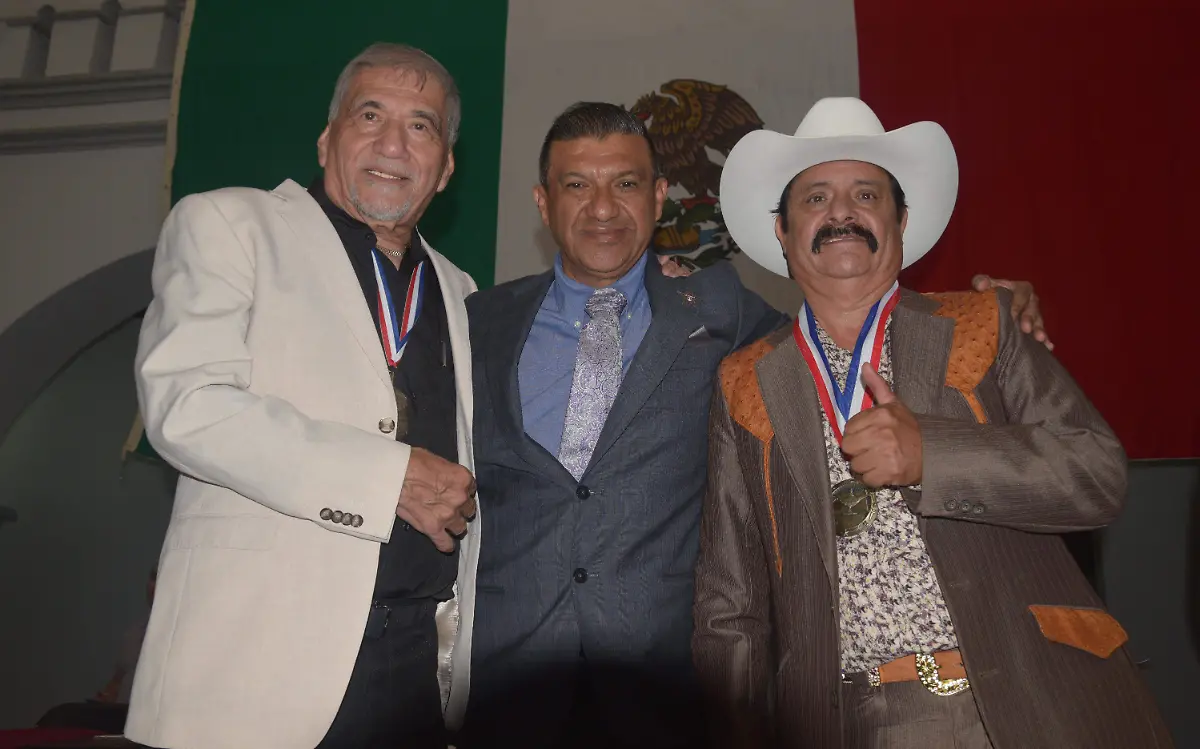 Martín Urieta, Pablo Antonio Castro y Teodoro Bello