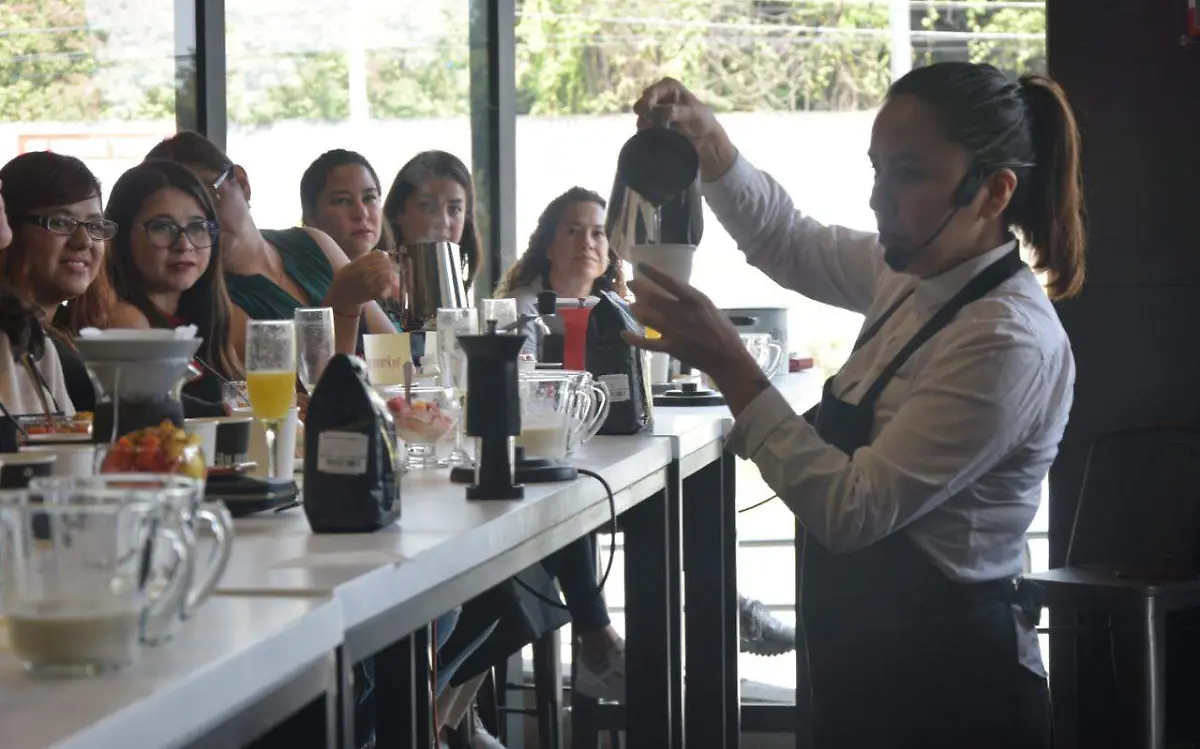 Ariadna Chaparro brindó las instrucciones para tener un producto excelente