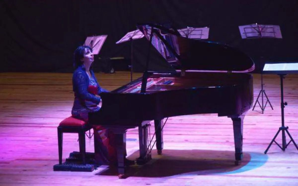 Cristina Cavalli encantó con su talento Maritza Cuevas