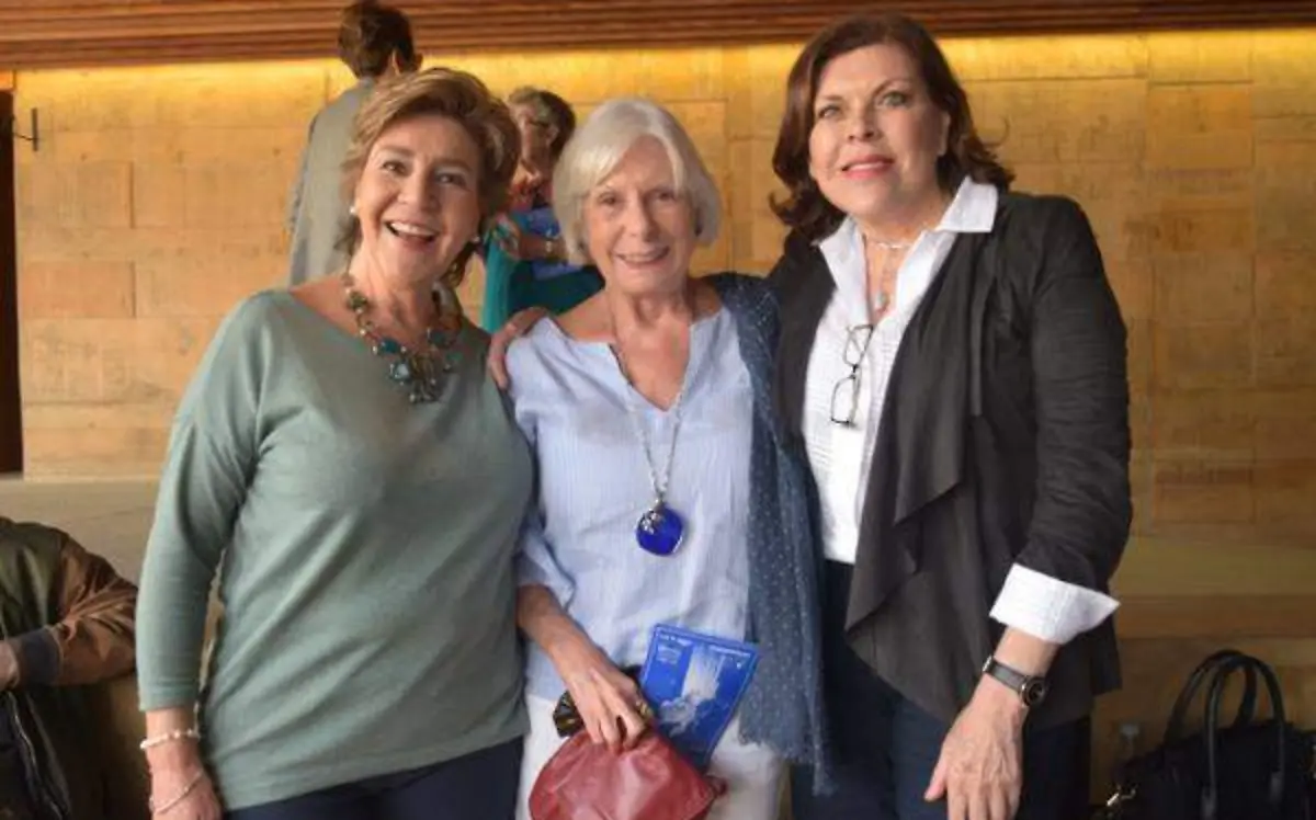 Karina Saavedra, Adriana Riveroll y Lilia Aguirre- Maritza Cuevas