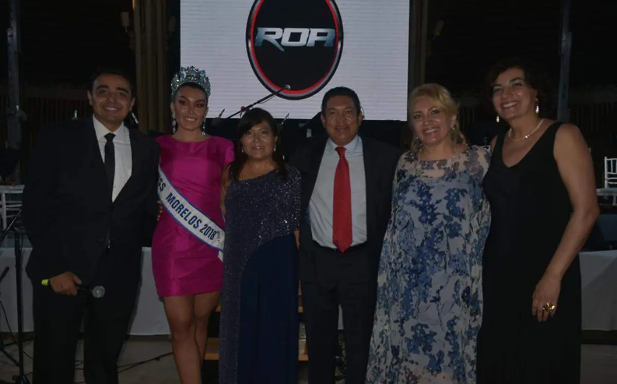 Tito Quiroz, Mariela Sanders, María Luisa Orihuela, Fernando Aguilar, Sara Vázquez y Mónica Vázquez Fotos Maritza Cuevas