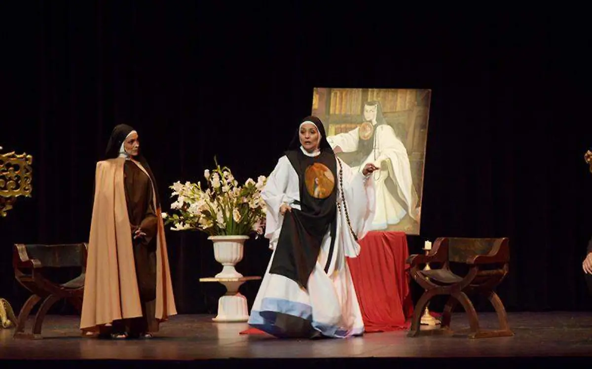 La obra muestra un diálogo entre Sor Juana Inés de la Cruz y Santa Teresa de JesúsMARITZA CUEVAS