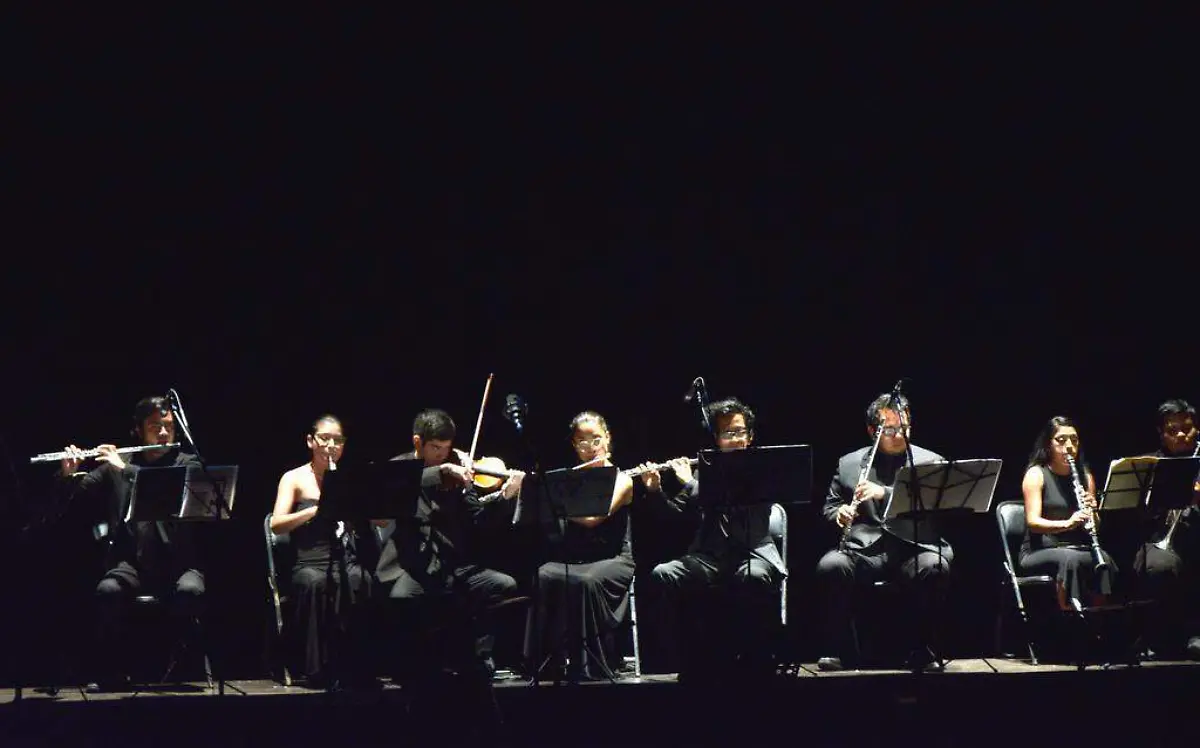 Ensamble de la Orquesta del Fuego Nuevo.
