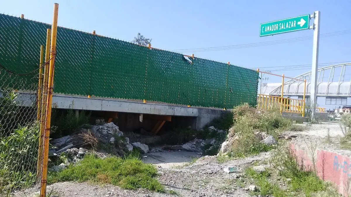 La libran vecinos de Santo Cristo