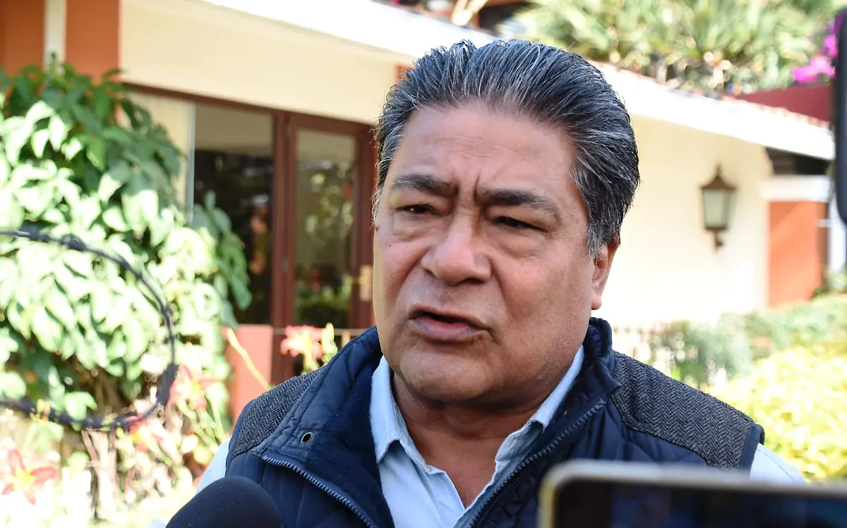 Eliacín Salgado de la Paz, titular del IEBEM Froylán Trujillo