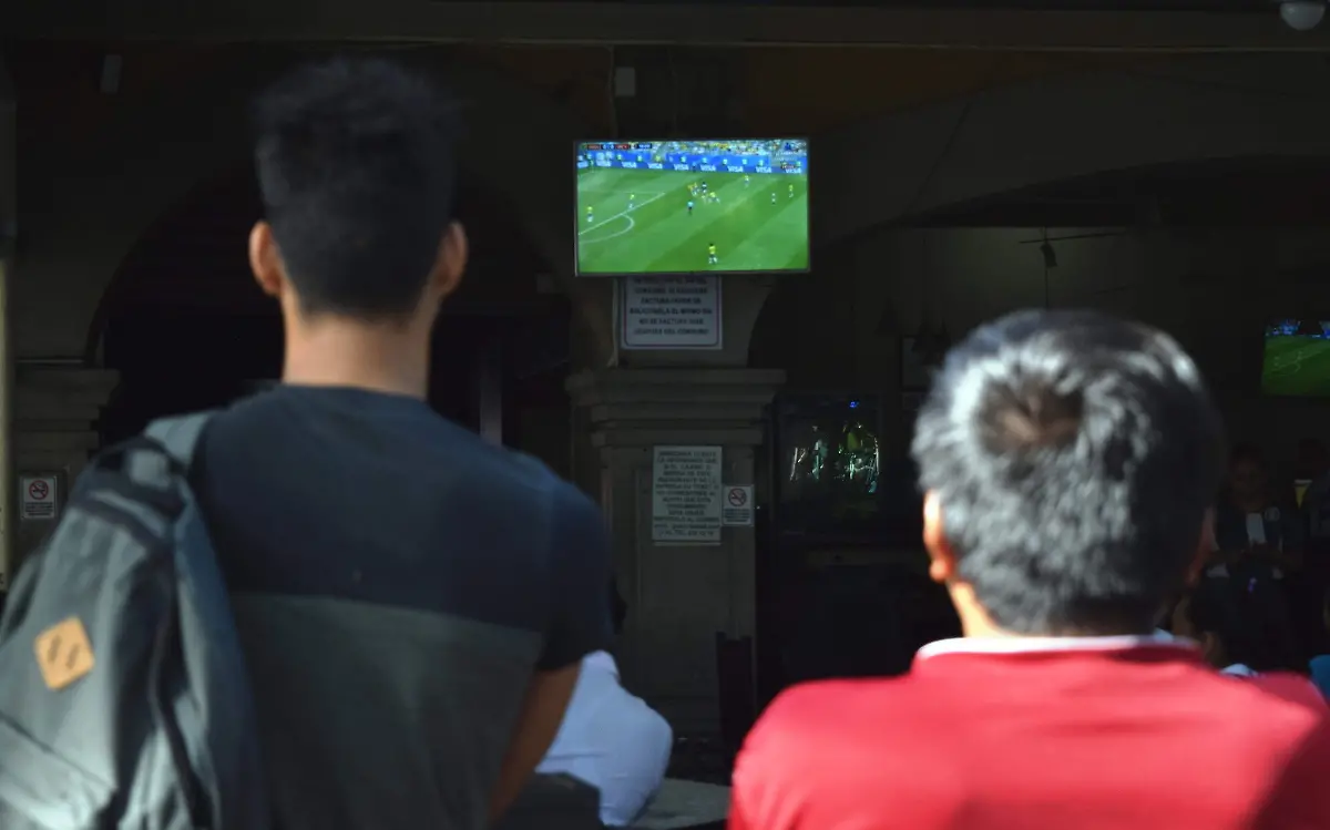 Restaurantes del Centro transmitieron el partido