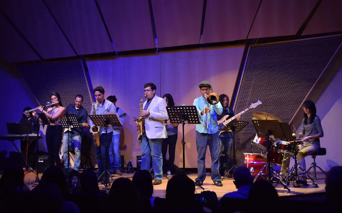 Ensamble (1)