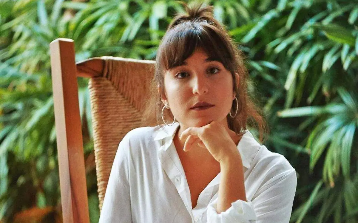 Andrea Cruz lanza Véngole