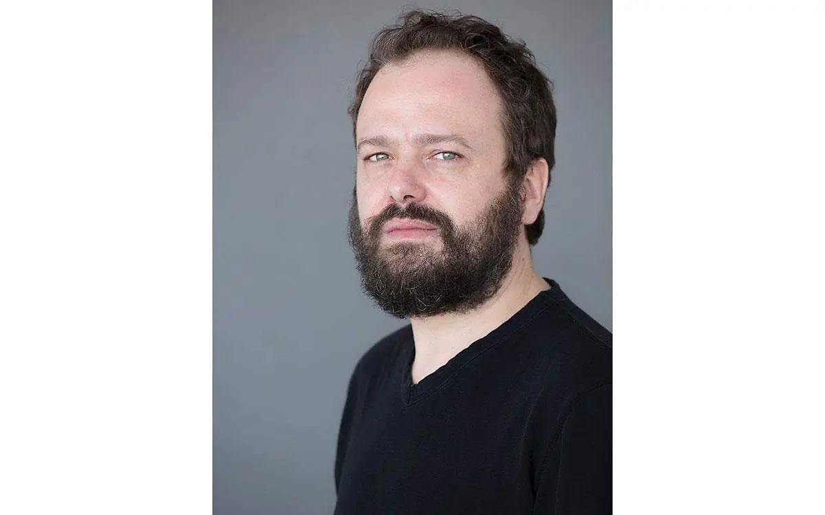 actor-rodrigo-santacruz