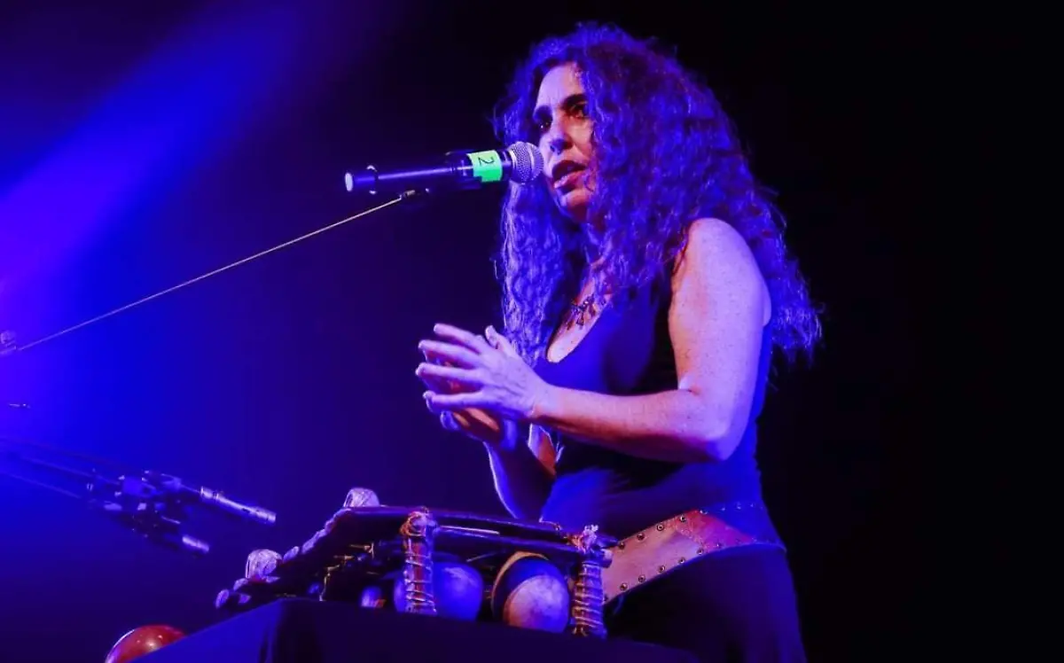 cantante-estusha-grinberg