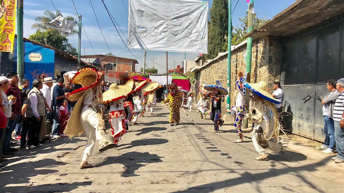 El vestuario es patrimonio de la danza.