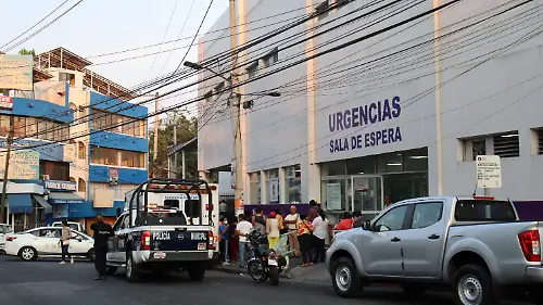 hospital-condecoracion-pandemia2-luis-flores