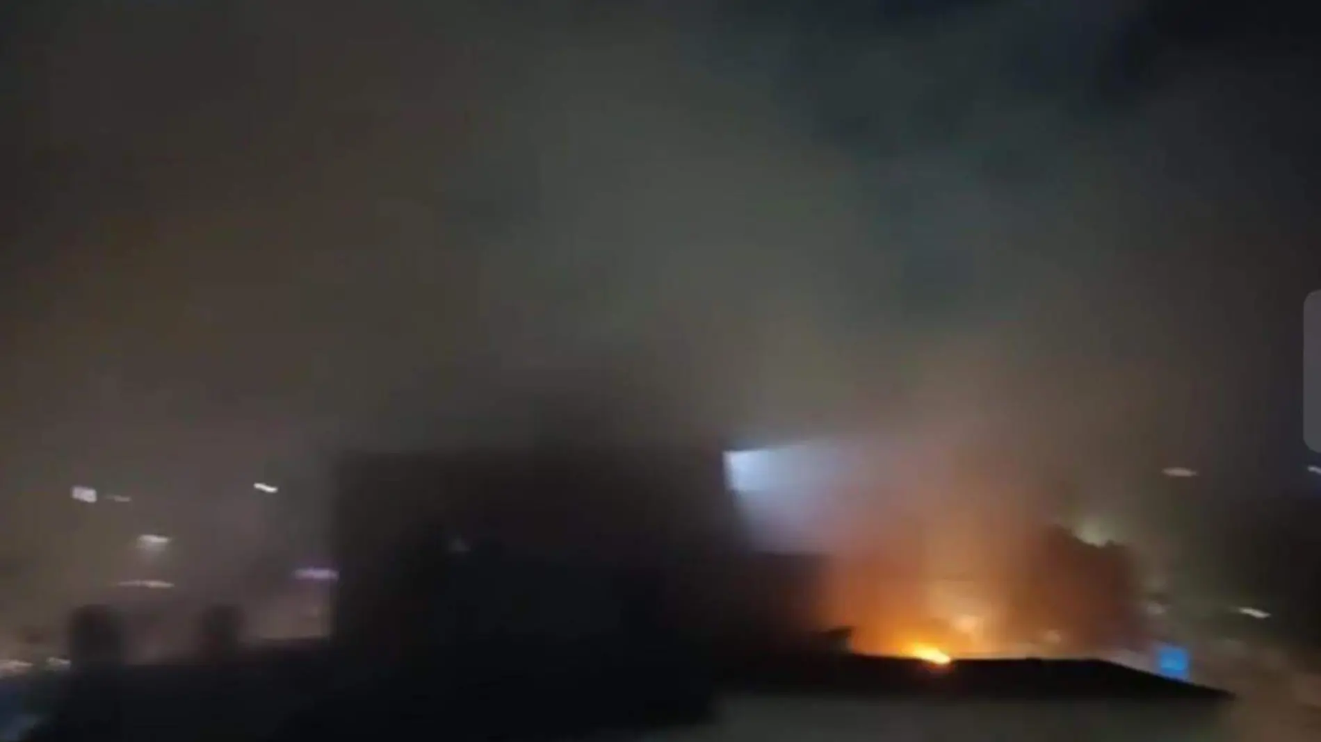 Incendio-en-Lagunilla-noche-vieja