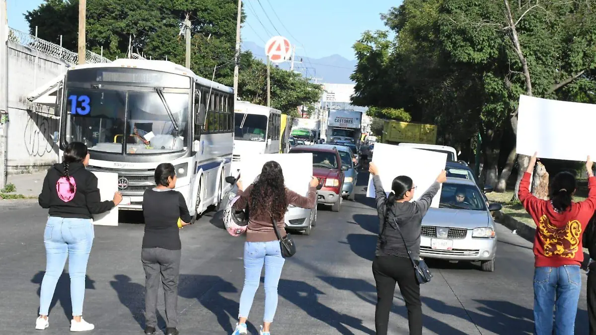 bloqueo-cuauhnáhuac-luis