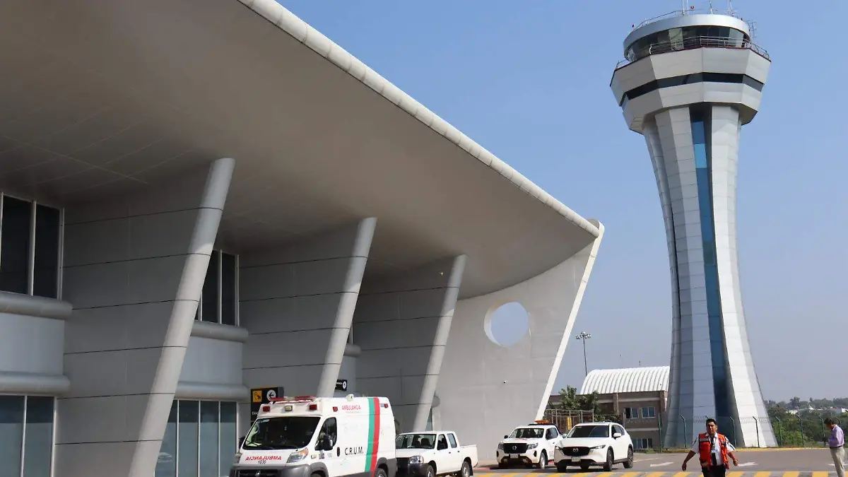 aeropuerto-mariano-matamoros-luis