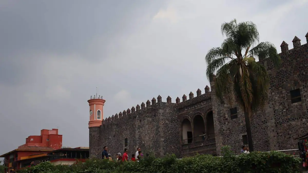 palacio-cortes