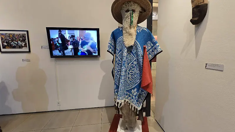exposición-danzas-mmapo-cuatro