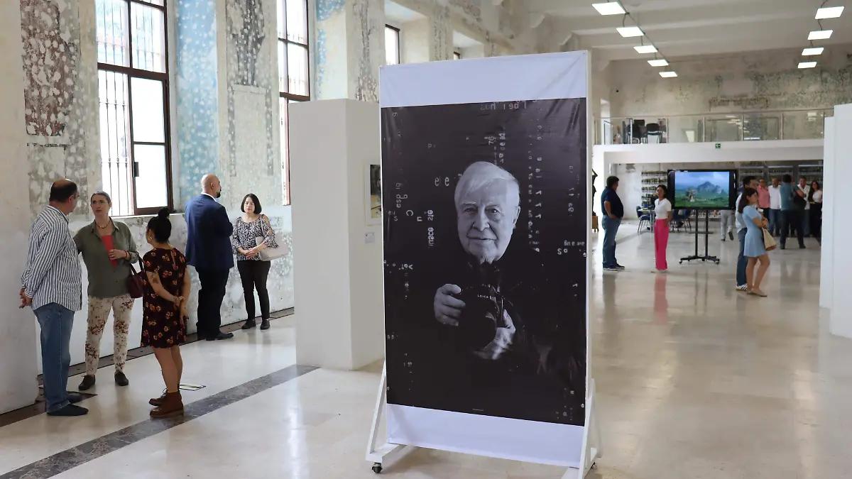 homenaje-a-adalberto-ríos-szalay-con-exposición