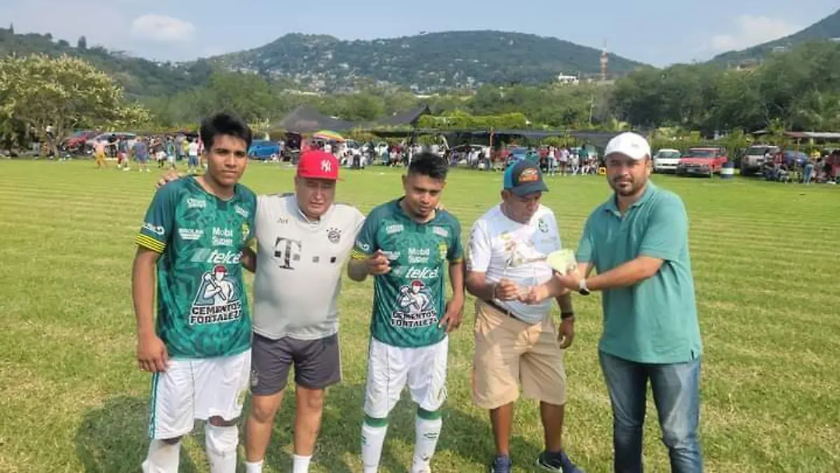 31-PREMIACION LIGA PROGRESO-F-ROGER