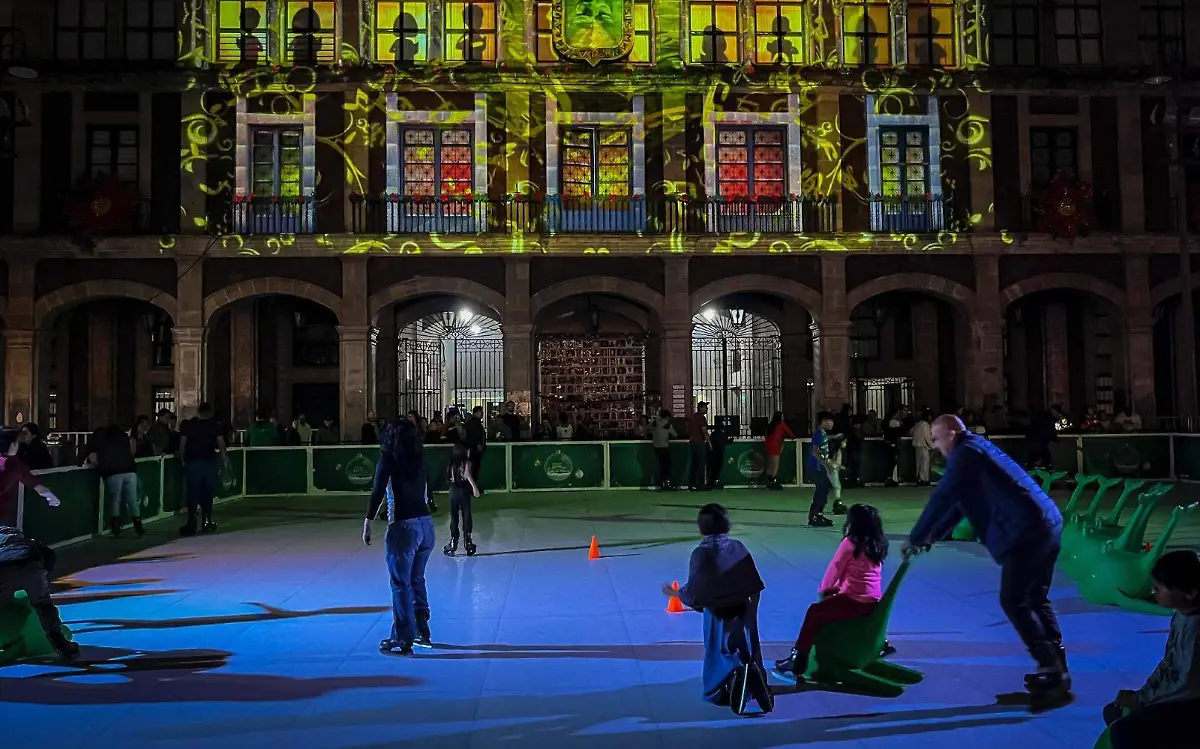 pista-de-hielo-festival-luces-de-esperanza