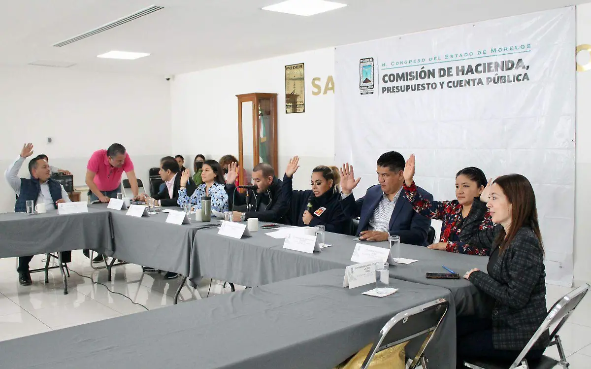 AGUS-F2J La Comisión de Hacienda, Presupuesto y Cuenta Pública del Congreso Local aprobaron  leyes de ingresos de 14 municipios (3)