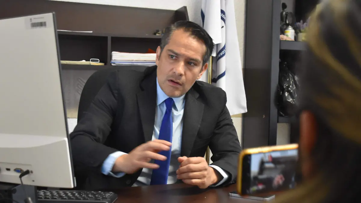 FROY-F15A Rodolfo Núñez Urquiza, Vice fiscal Anticorrupción  (2)