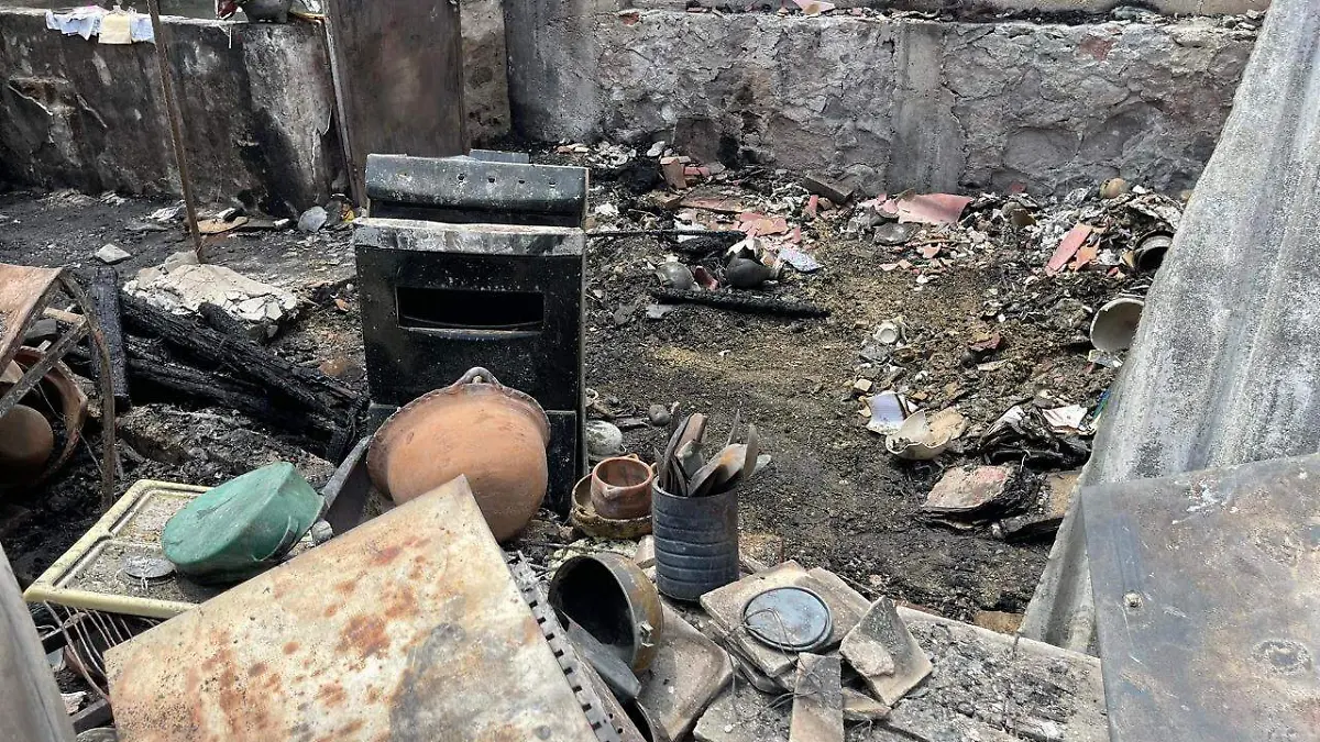vivienda-incendiada-galeana-zacatepec01