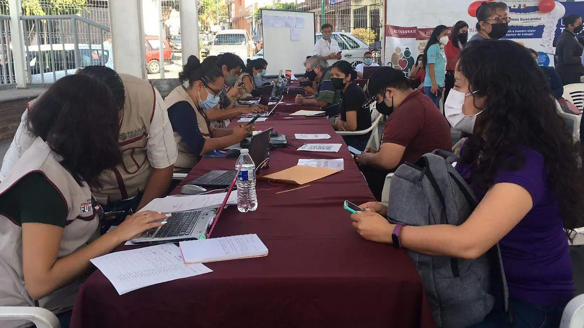 jovenes-construyendo-el-futuro-katy