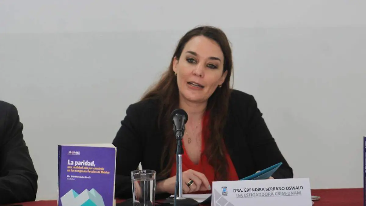 serena-eréndira-serrano-oswald