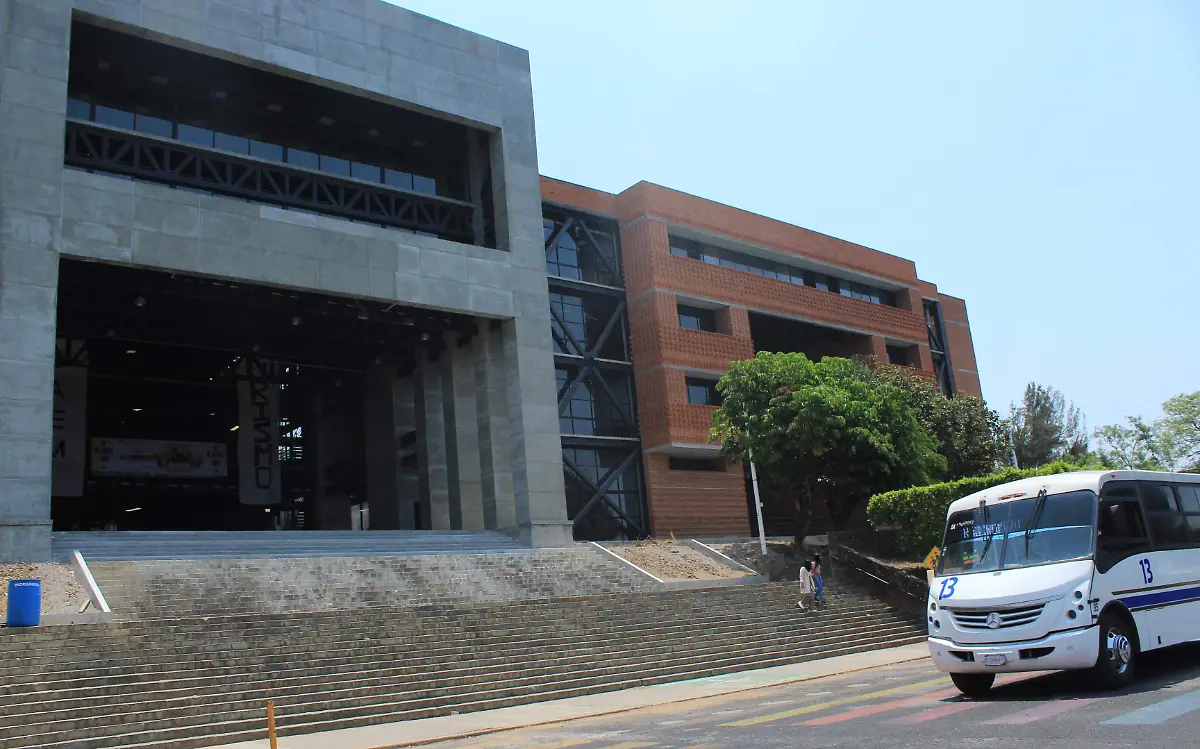 AGUS-F13K En espera de recursos para concretar el comedor universitario, FEUM (5)