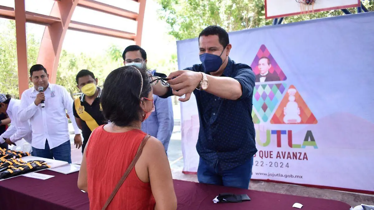 entrega-de-lentes-angelina