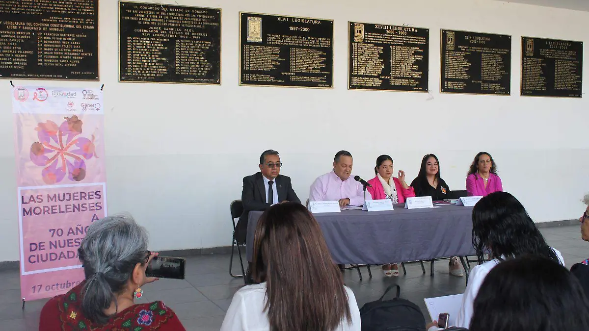 mesa-de-diálogo-las-mujeres-morelenses-a-70-años-de-nuestra-ciudadanía