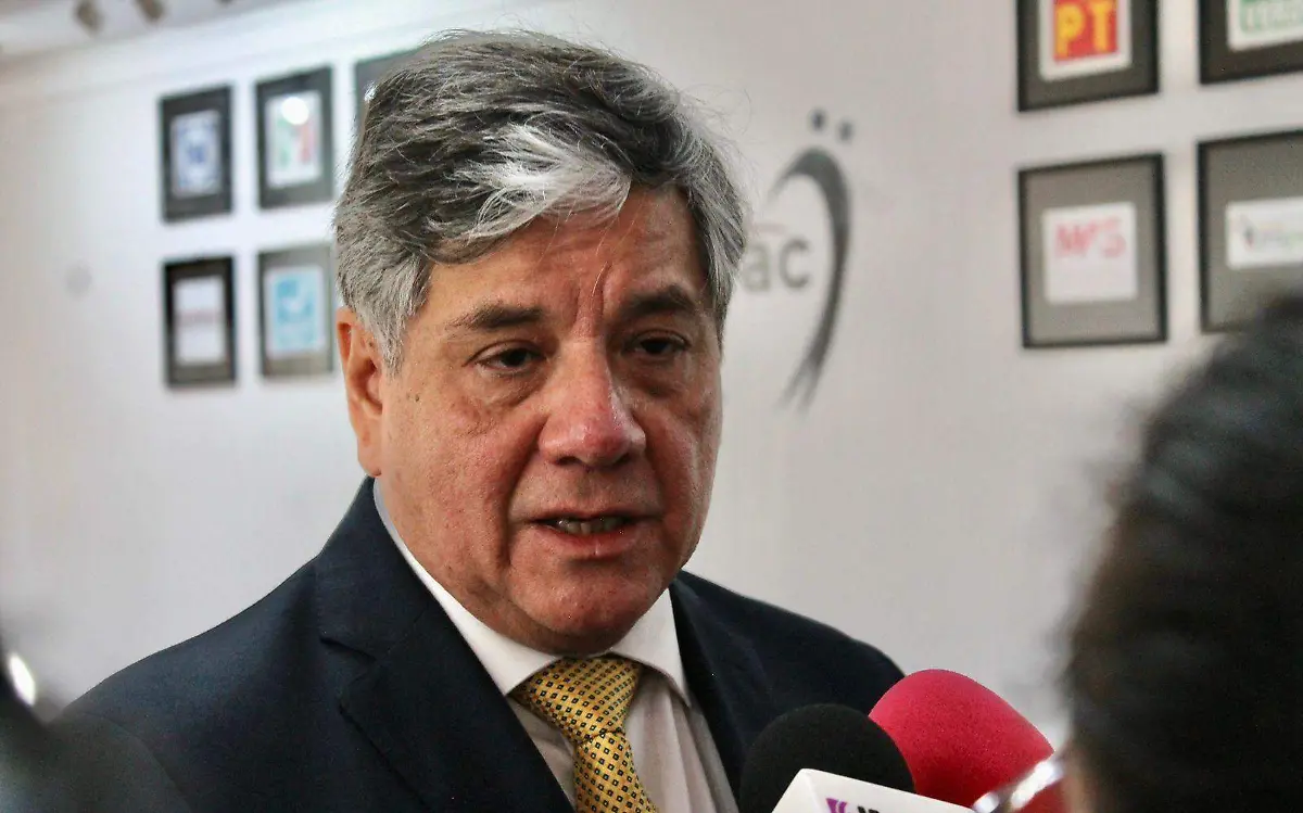 AGUS-F10K Fernando Lozano Ascencio, director del Centro Regional de Investigaciones Multidisciplinaria. (3)