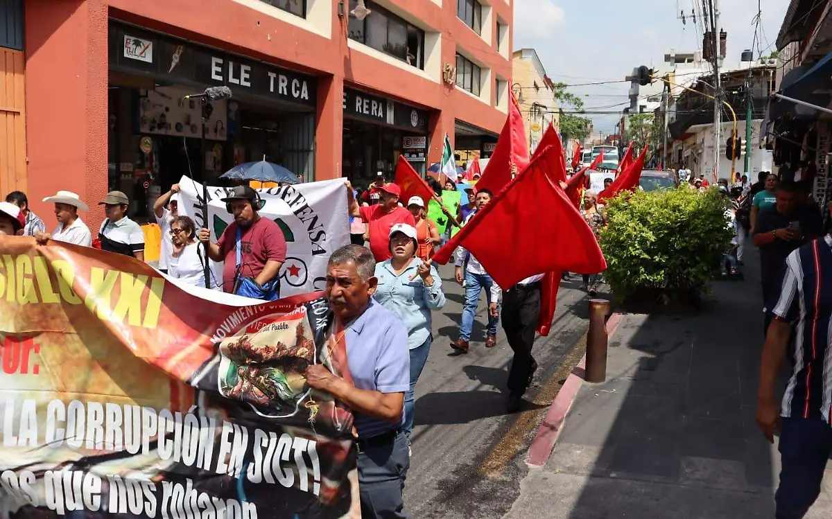 campesino-siglo-xxi-marchan-en-cuernavaca