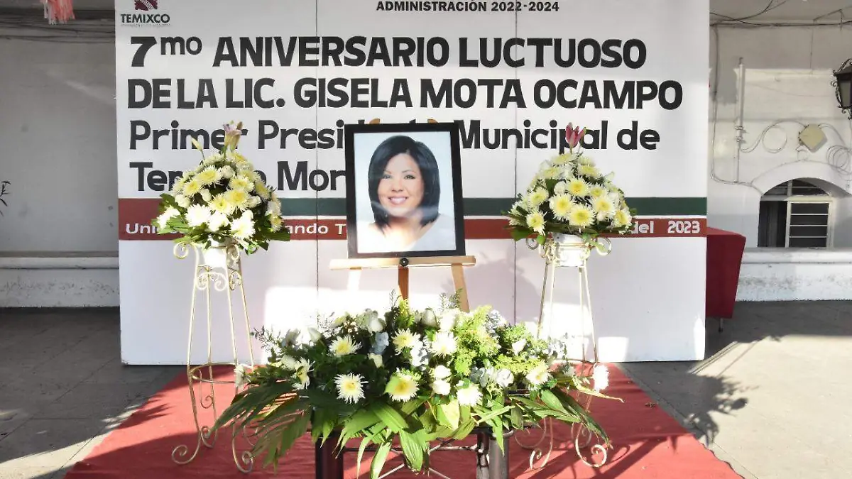 AGUS-F11J Con honores recordaron el séptimo aniversario luctuoso, Gisela Mota Ocampo (1)