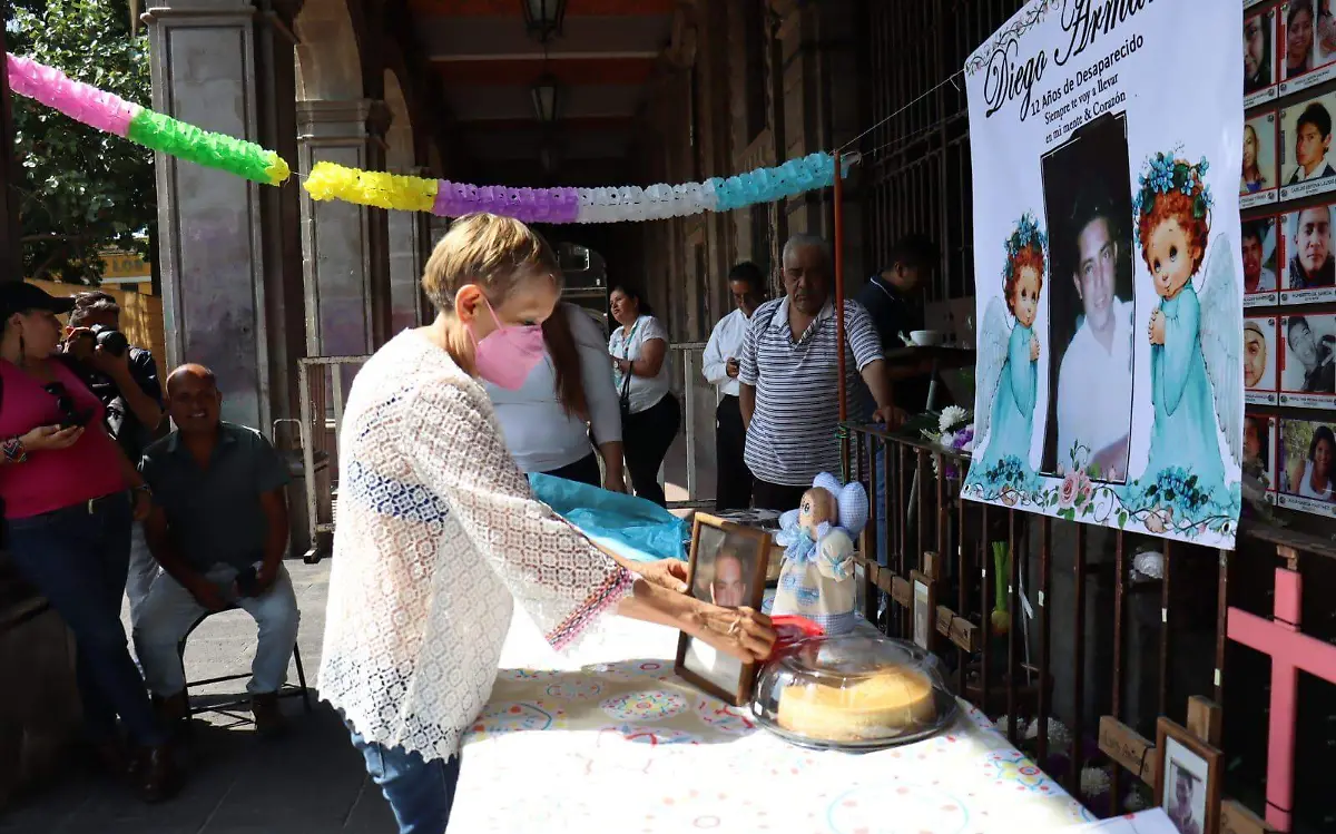victimas-de-delitos-celebran-detencion-de-fiscal