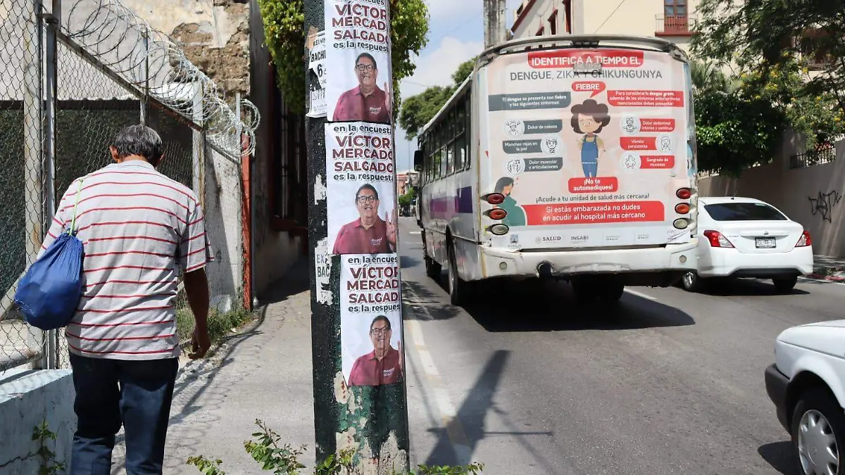 propaganda-política-en-mobiliario-urbano-cuernavaca-3