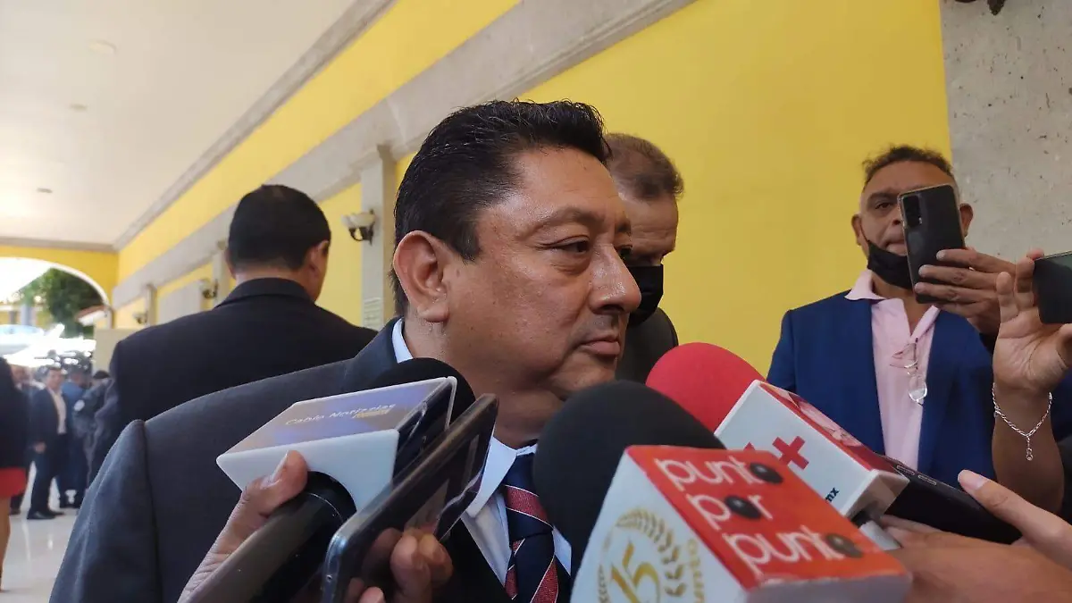 uriel-carmona-valeria