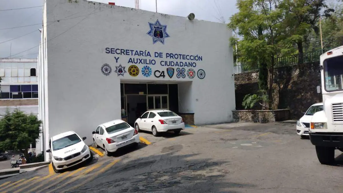 AGUS-F4V El gobierno de Cuauhtémoc Blanco Bravo, gobernador del estado de Morelos ha dejado sola a la secretaria de Protección y Auxilio Ciudadano de Cuernavaca (2)
